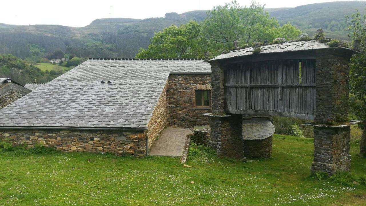 Albergue De La Naturaleza O Vilar - Mondoñedo Buitenkant foto